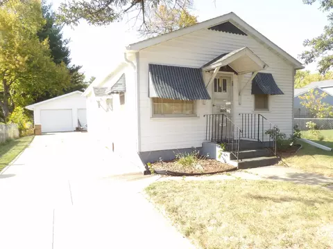 1504 8th St SE, Austin, MN 55912