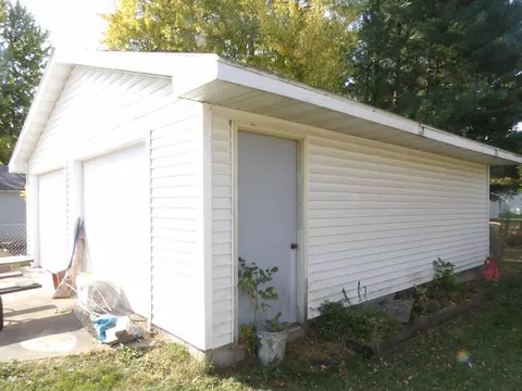 1504 8th St SE, Austin, MN 55912 photo 4