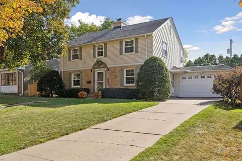 1924 Pinehurst Ave, Saint Paul, MN 55116