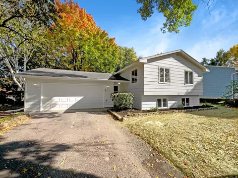 13016 Valley Forge Ln N, Champlin, MN 55316