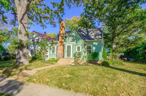 1324 3rd St, Hudson, WI 54016