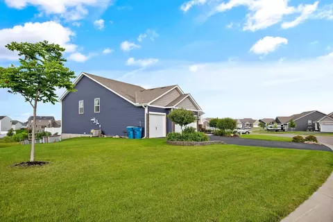 10057 189th Ave NW, Elk River, MN 55330