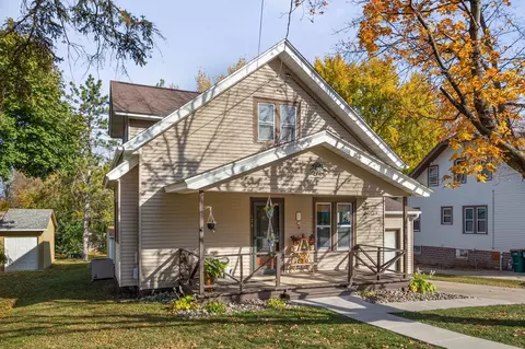 124 Park Pl W, Norwood Young America, MN 55368