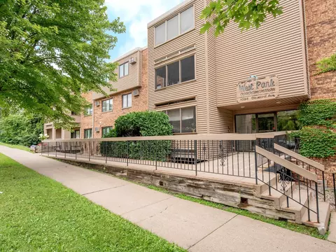 1034 Cleveland Ave S #103, Saint Paul, MN 55116