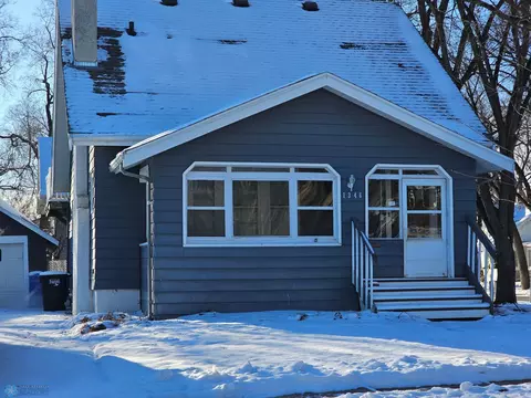 1346 7th Ave S, Fargo, ND 58103