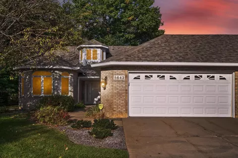 5643 Dunlap Ave N, Shoreview, MN 55126