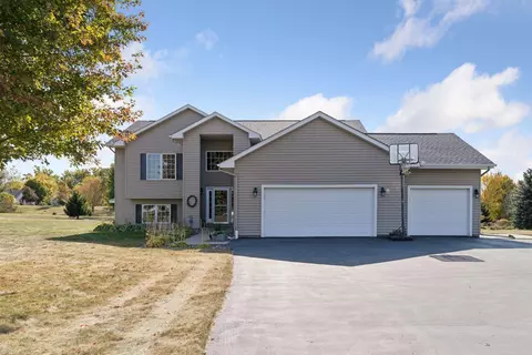 1695 99th Ave, Hammond, WI 54015