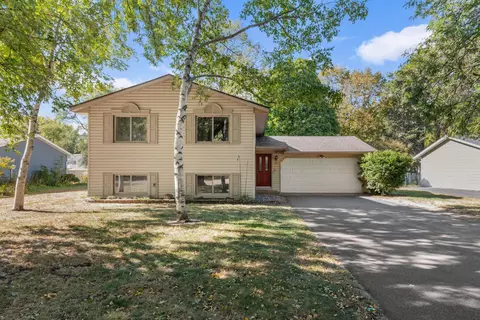 7525 James Ave N, Brooklyn Park, MN 55444
