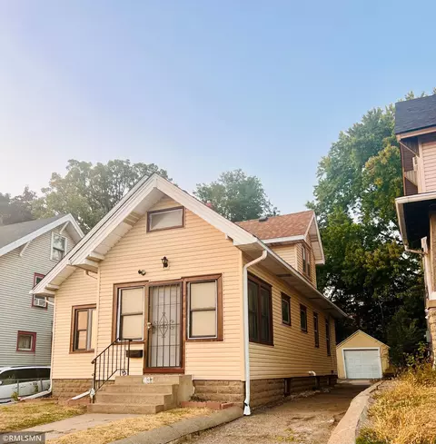 437 Lawson Ave E, Saint Paul, MN 55130