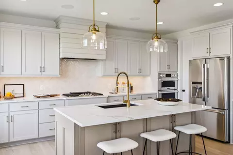 10168 Queensland Ln N, Maple Grove, MN 55311