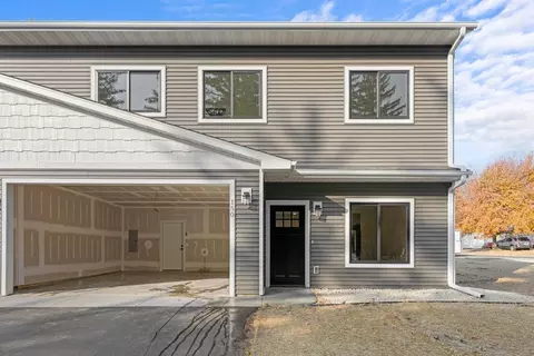 150 Emory Dr, River Falls, WI 54022