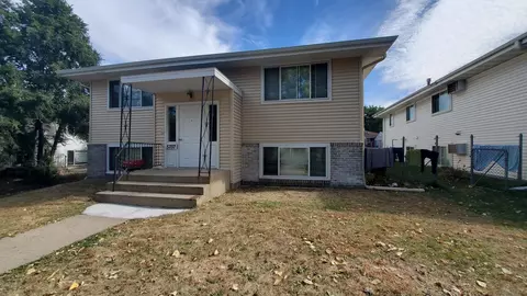 5737 33rd Ave S, Minneapolis, MN 55417