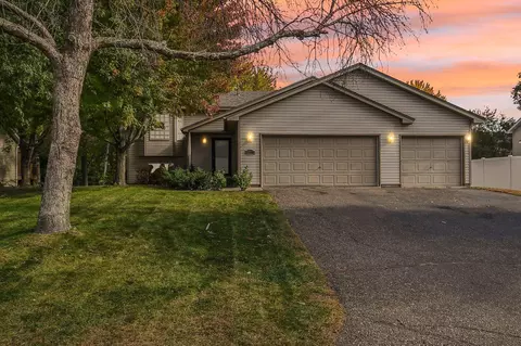 9273 Yancy St NE, Blaine, MN 55449