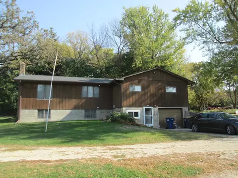 1028 2nd St, Kenyon, MN 55946