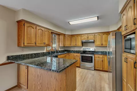 2127 28th St S, Saint Cloud, MN 56301 photo 2