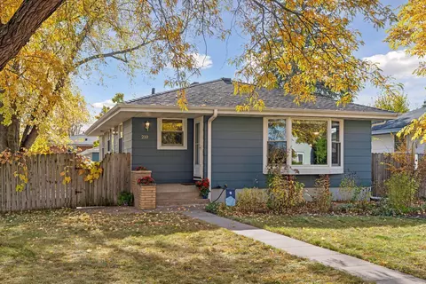 210 Longfellow St NE, Fridley, MN 55432