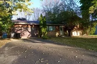 569 Arrowhead Dr, Lino Lakes, MN 55014