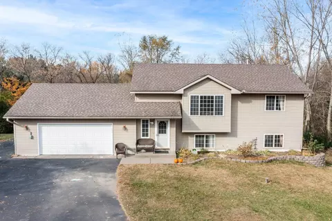 1676 87th St, New Richmond, WI 54017