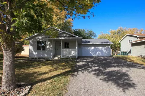 1063 8th Ave NW, Hutchinson, MN 55350