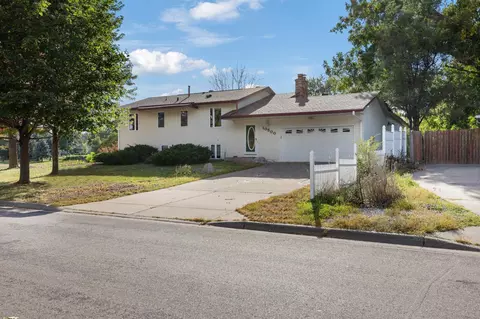 10500 Wren St NW, Coon Rapids, MN 55433