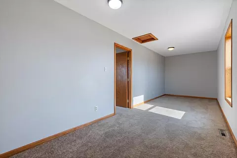 501 Brussels Ct, Marshall, MN 56258 photo 26