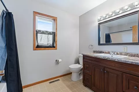 501 Brussels Ct, Marshall, MN 56258 photo 34