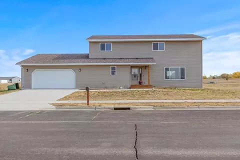 501 Brussels Ct, Marshall, MN 56258 photo 2