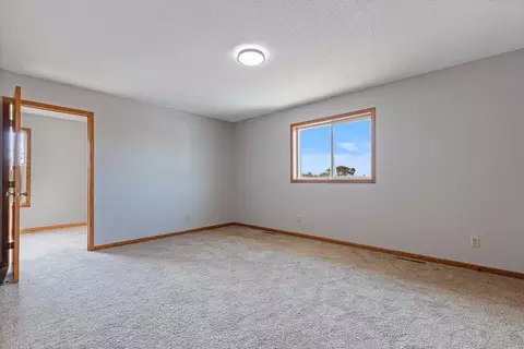 501 Brussels Ct, Marshall, MN 56258 photo 22