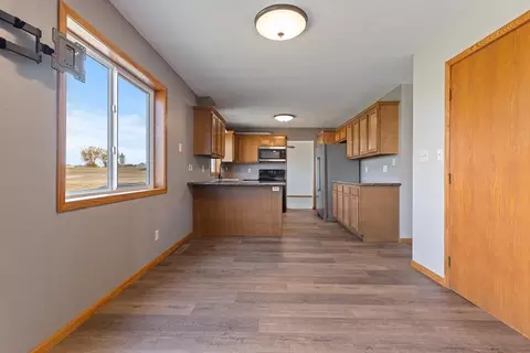 501 Brussels Ct, Marshall, MN 56258 photo 15