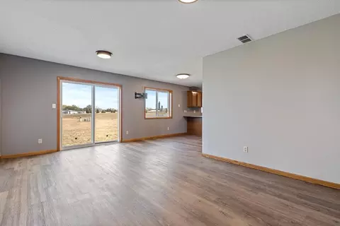 501 Brussels Ct, Marshall, MN 56258 photo 17