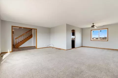 501 Brussels Ct, Marshall, MN 56258 photo 8