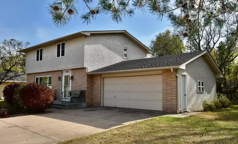 758 38th Ave, Anoka, MN 55303