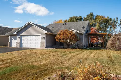 23320 Ivywood St NW, Saint Francis, MN 55070