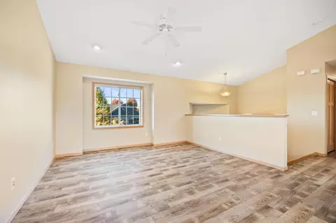2452 River Bend Trl, Mayer, MN 55360 photo 13