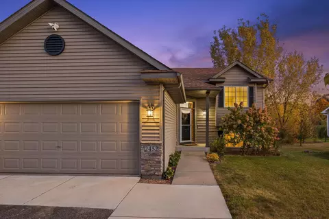 2452 River Bend Trl, Mayer, MN 55360 photo 2