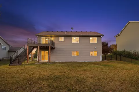 2452 River Bend Trl, Mayer, MN 55360 photo 3