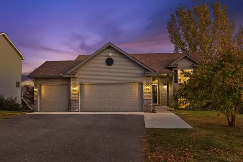 2452 River Bend Trl, Mayer, MN 55360