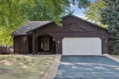 2834 135th Cir NW, Andover, MN 55304