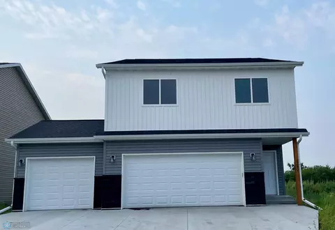 1282 Marlys Dr W, West Fargo, ND 58078