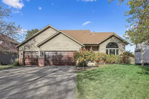4076 Brougham Blvd NE, Prior Lake, MN 55372