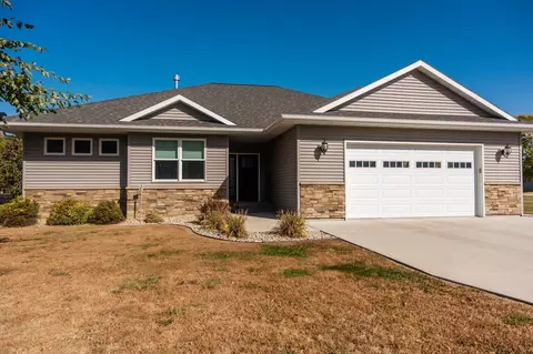 813 Windom Ave, Montevideo, MN 56265
