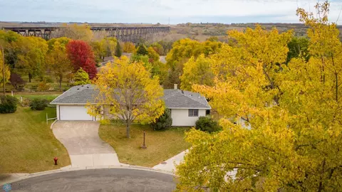 1450 Central Ave N, Valley City, ND 58072