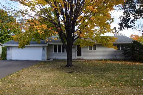 5550 Saint Stephens St, Mounds View, MN 55112