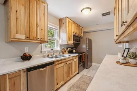 1027 W Arrowhead Rd, Duluth, MN 55811 photo 5