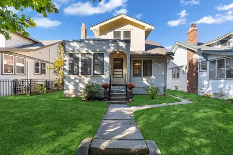 1873 Berkeley Ave, Saint Paul, MN 55105