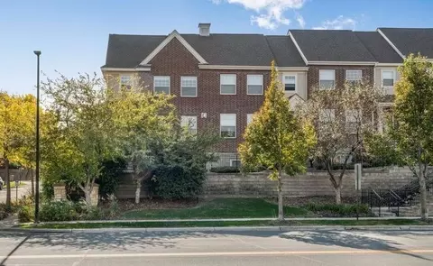 11208 Preswick Blvd #33, Eden Prairie, MN 55344