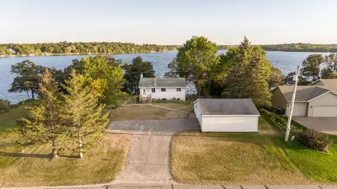 1321 W Latoka Dr SW, Alexandria, MN 56308