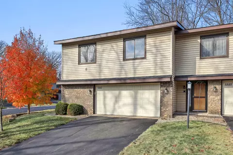 5881 Hyland Courts Dr, Bloomington, MN 55437