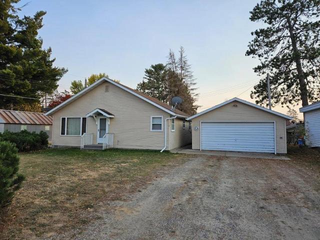 110 5th St NE, Bagley, MN 56621