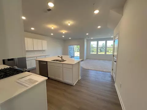 17909 Giants Way, Lakeville, MN 55044